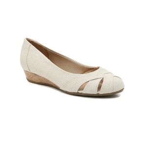 Abella Wedge Round Toe Pumps